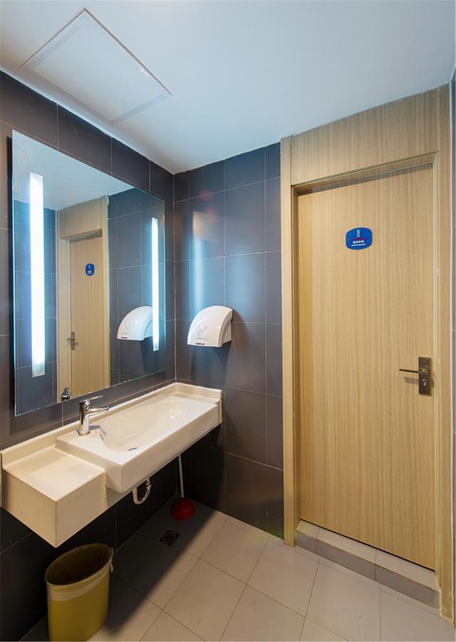 Hanting Hotel Zhuhai Gongbei Port Qinglv Nanlu Branch Εξωτερικό φωτογραφία